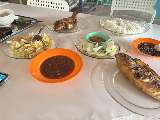 Restoran Kg. Melaka, Kuala Lipis Restoran Kg. Melaka, Kuala Lipis