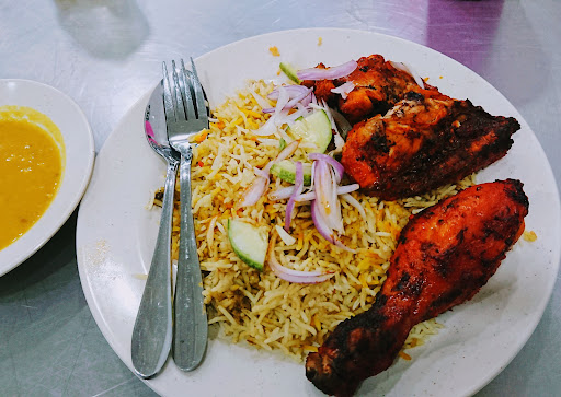 Ufairah Cheese Naan & Tandoori Cafe