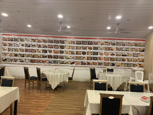 D’Feringghi Tandoori House | Indian • Western • Arabic