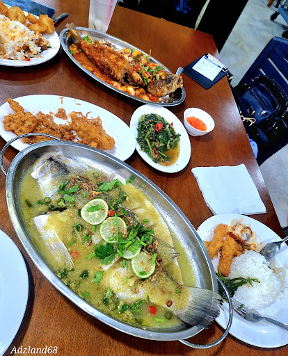 Sekumpul Ikan Bakar Sekumpul Ikan Bakar