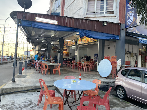 Zu Qiu Seafood Corner Restaurant, Pontian, Johore. Zu Qiu Seafood Corner Restaurant, Pontian, Johore.