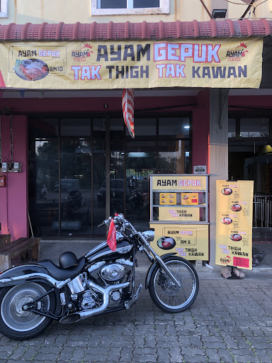 Ayam Gepuk Bijan ( Padang Matsirat , Langkawi )