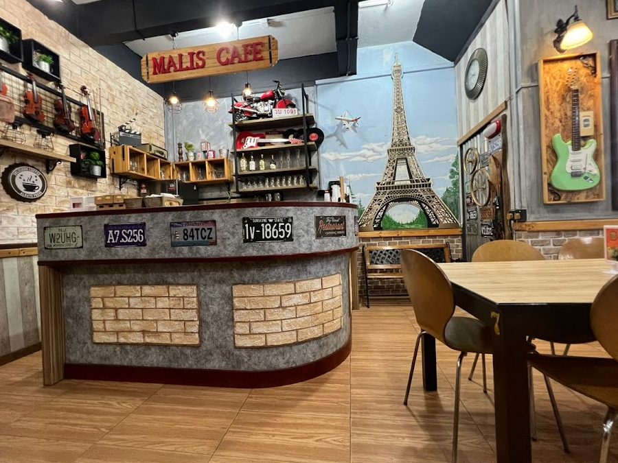 Malis Cafe And Restaurant 1 malis cafe and restaurant