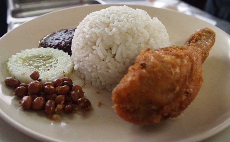 Nasi Lemak Wak Kentut Ira KTM Kulai 1 nasi lemak wak kentut ira ktm kulai