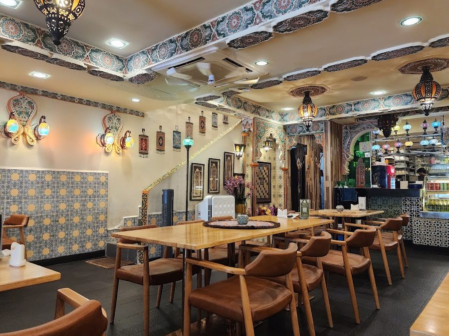 pak lazeez restaurant